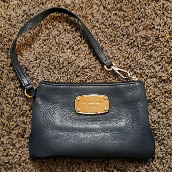 Michael Kors Handbags - Michael Kors ID/Coin Purse